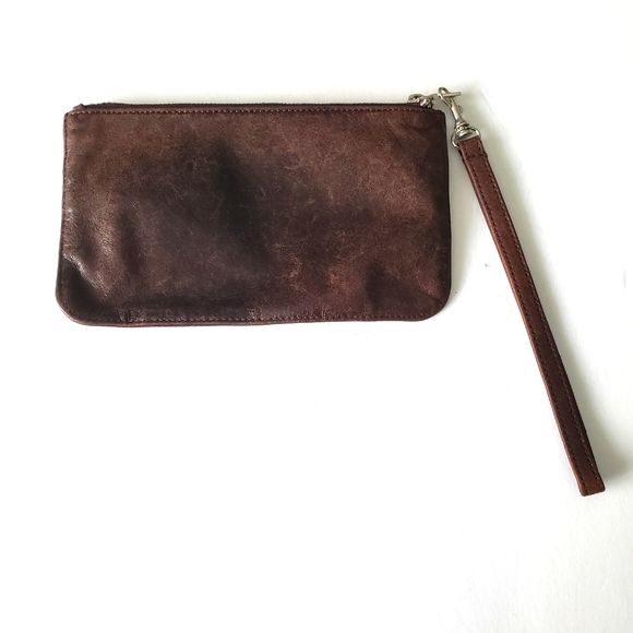 Rudsak Clutch Wristlet Distressed Leather Brown - Picture 2 of 10